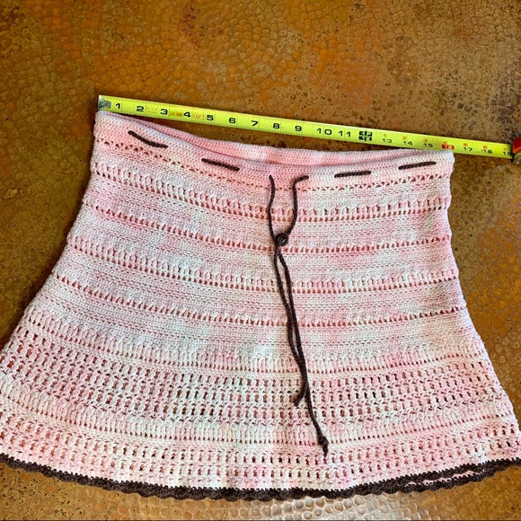 Hand knit pink tie-dye skirt - Picture 5 of 7